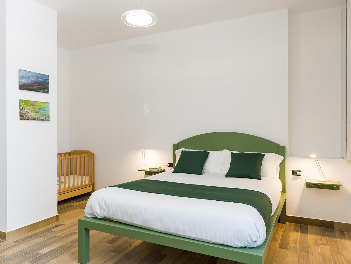 La Nostra Casa In Centro Hotel Lecco Luaran gambar