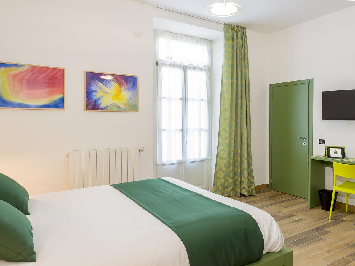 La Nostra Casa In Centro Hotel Lecco Luaran gambar